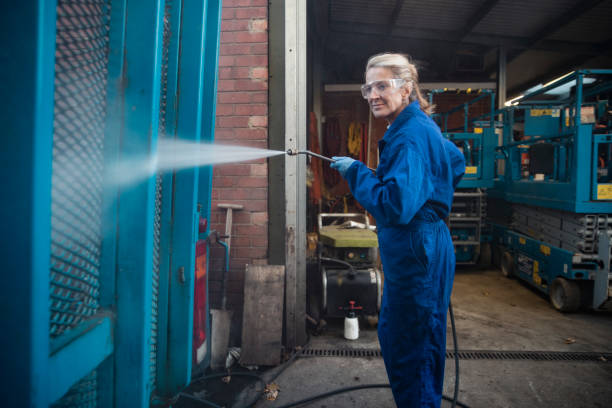 Why Choose Our Certified Pressure Washing Experts for Your Project Needs in Strongsville, OH?