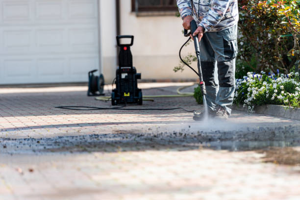Best Pressure Washing Siding  in Strongsville, OH