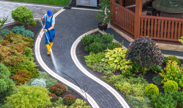 Why Choose Our Certified Pressure Washing Experts for Your Project Needs in Strongsville, OH?